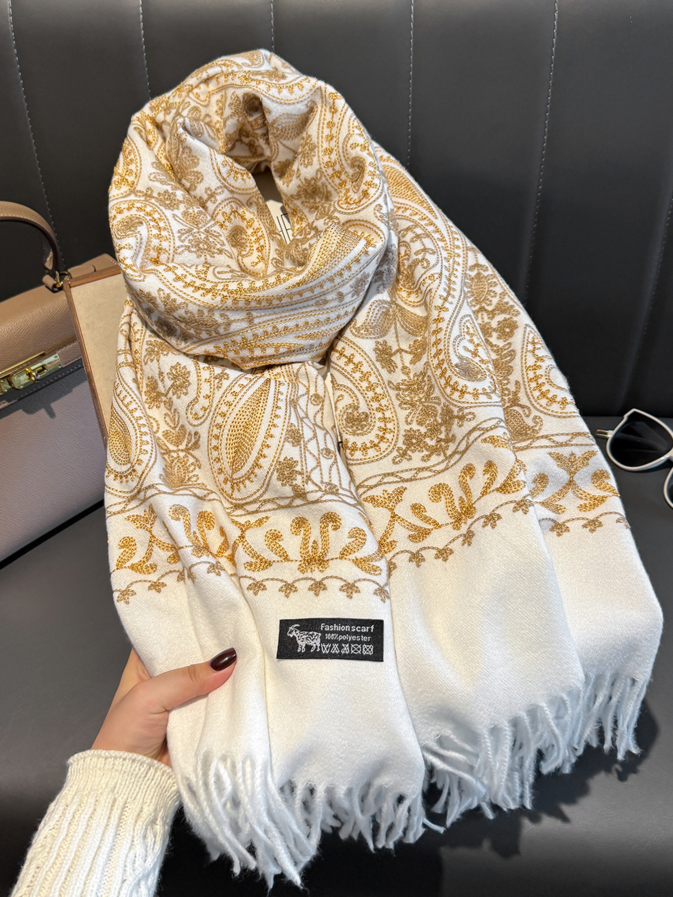 Luxury Thick Warm Paisley Pash - Woven Scarf Blanket のレビューと価格