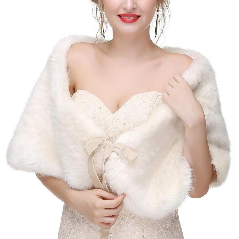652F Sophisticated Faux Furs S - Stole Wedding Shawl のレビューと価格
