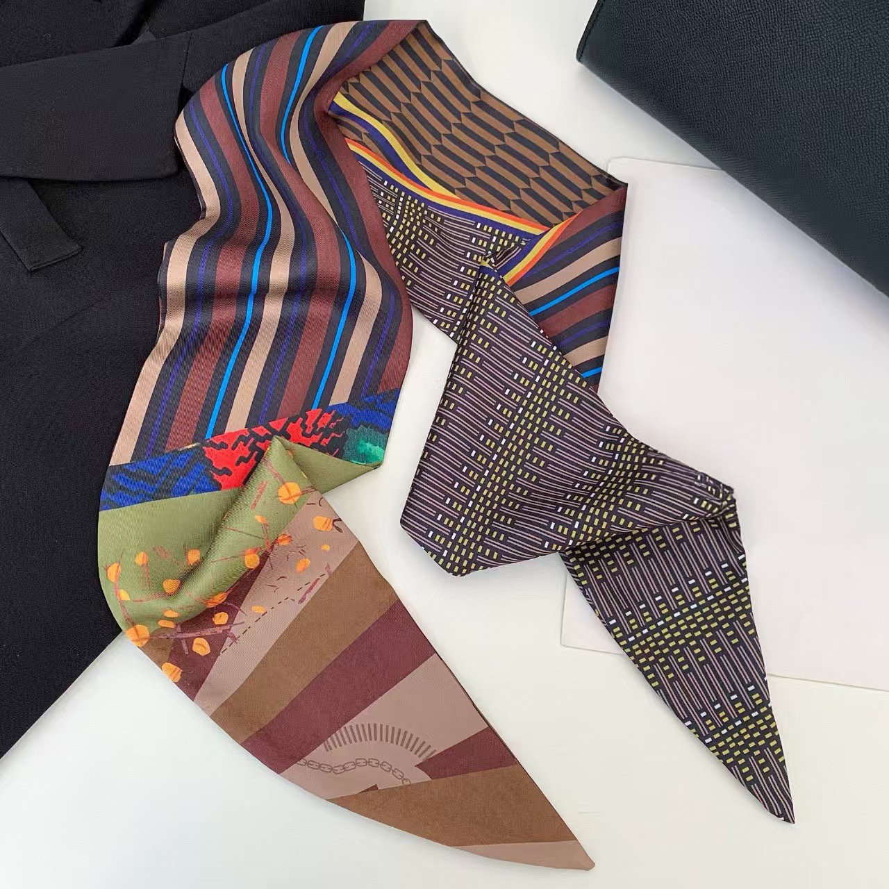 Luxury Print Long Hair Ribbon  - Silk Neck Scarf のレビューと価格