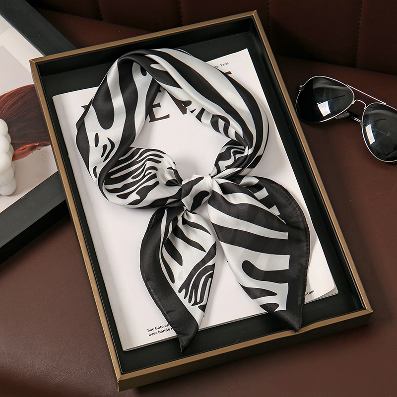 2025 Beach Hijab Stoles Silk S - Silk Tie Striped のレビューと価格