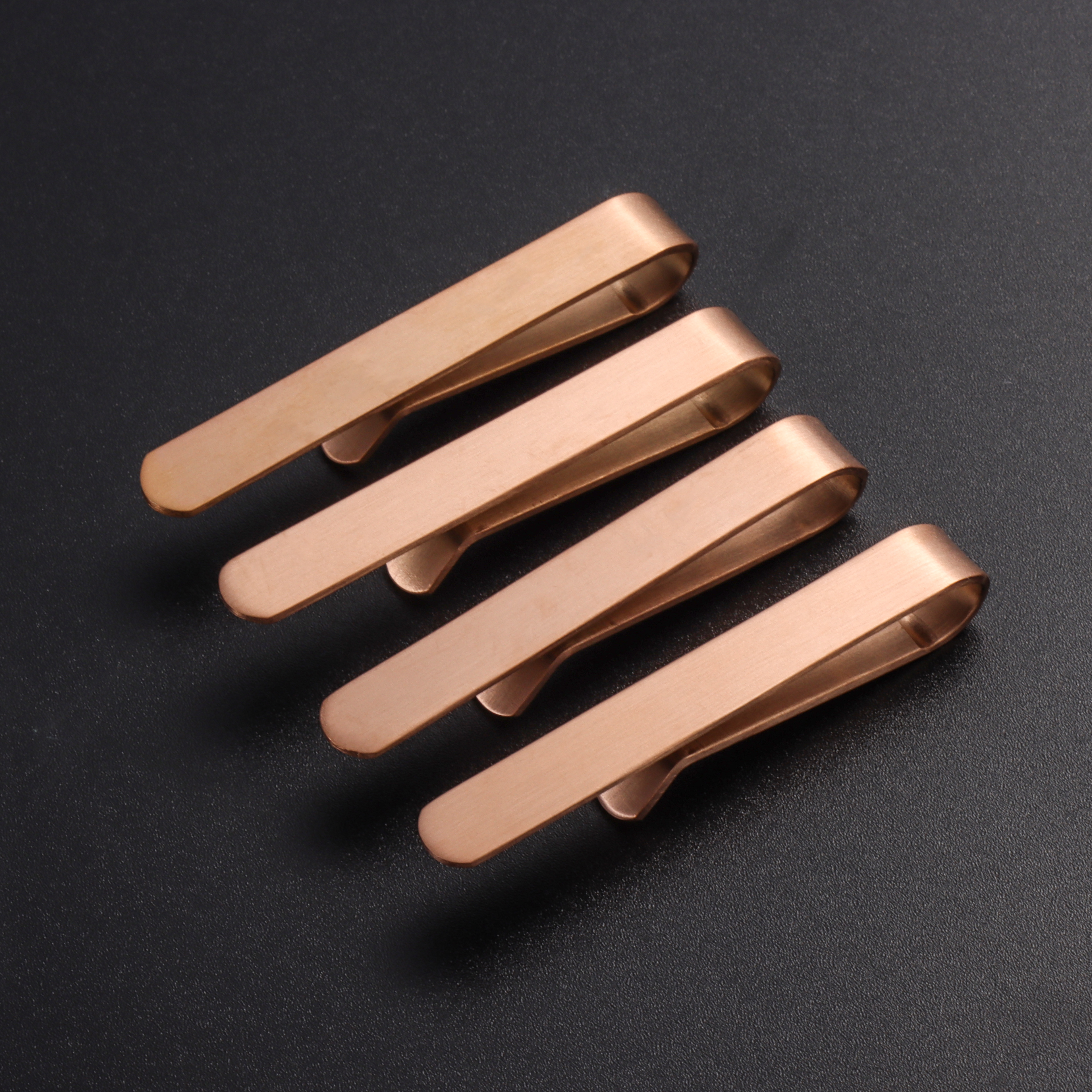 HAWSON 4pcs Skinny Tie Clip fo - Tie Bar Set Gift のレビューと価格