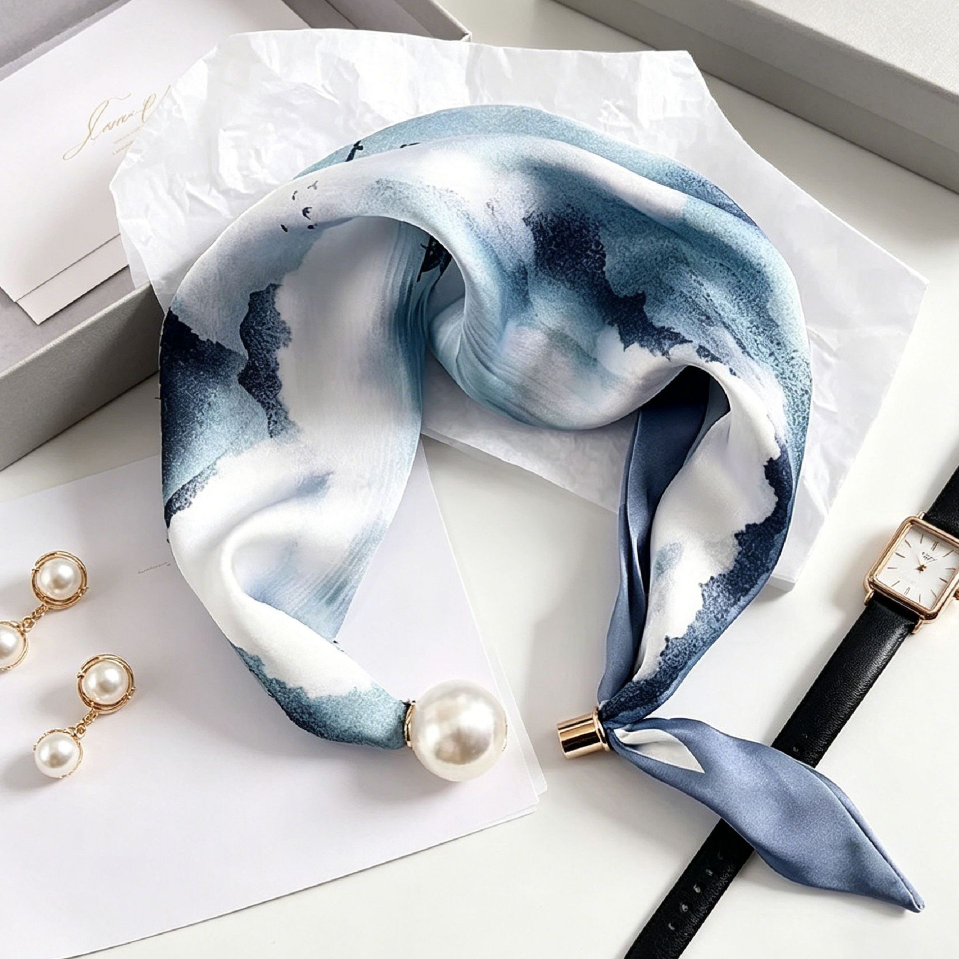 New Paisley Prints Pearl Tail  - Ascot Neck Scarf のレビューと価格