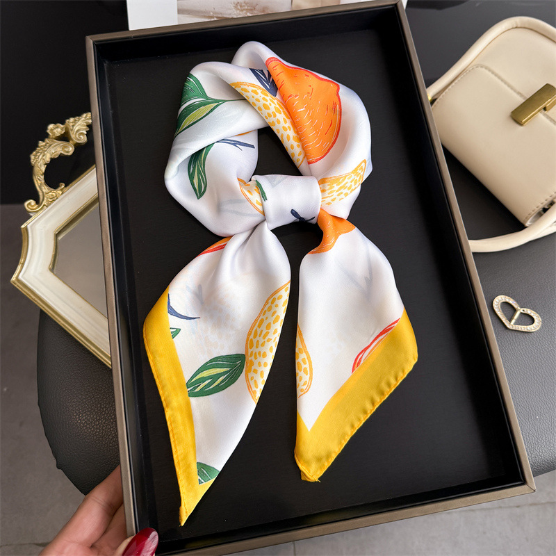 2026 New Fruit Print Silk Squa - Ascot Neck Scarf のレビューと価格