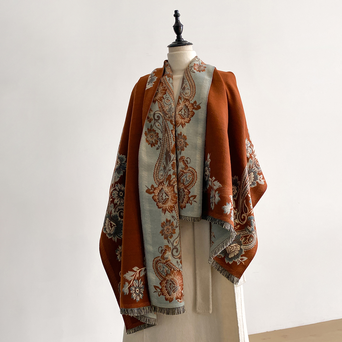 2025 Winter Luxury Imitation C - Woven Scarf Blanket のレビューと価格