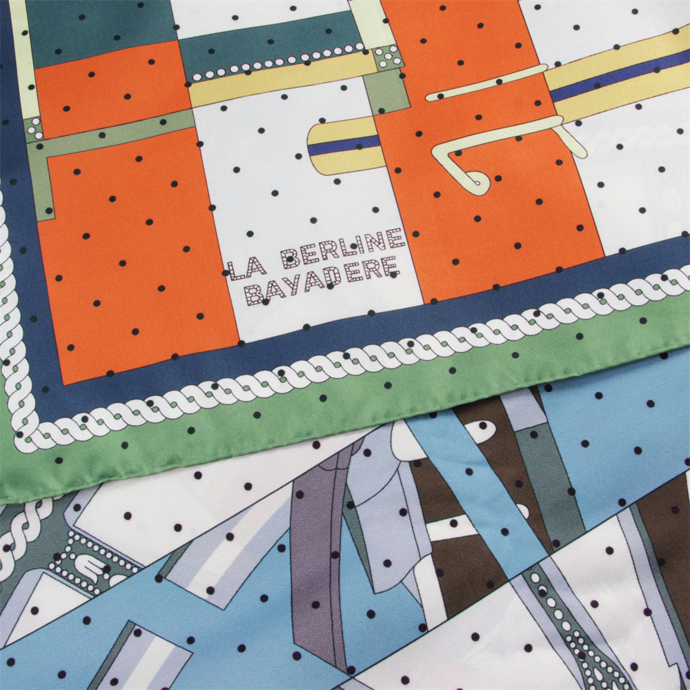 POBING Hand Rolled Twill Silk  - Face Scarf Mask のレビューと価格