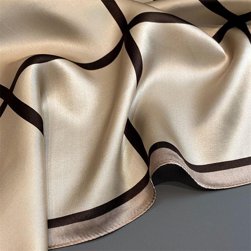 100% Real Silk Scarf New 70CM  - Silk Neck Scarf のレビューと価格