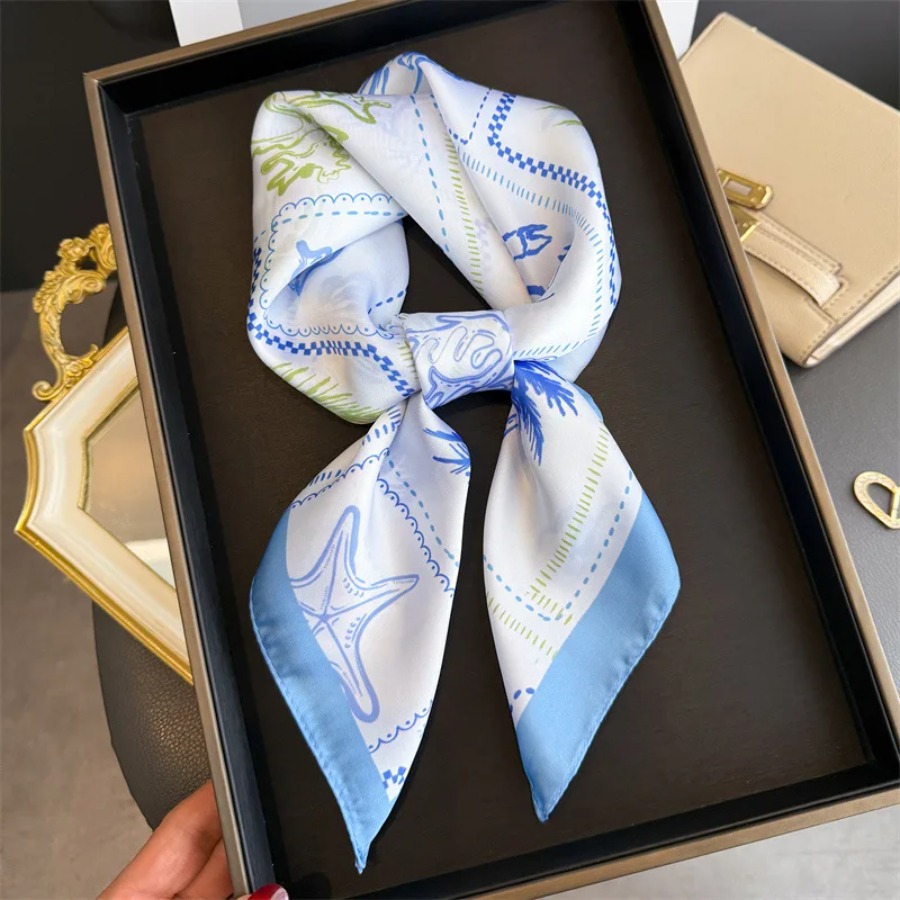 Blue Print Silk Square Scarf W - Bandana Cotton のレビューと価格